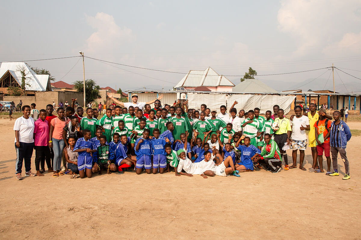 Football Helps Projekt