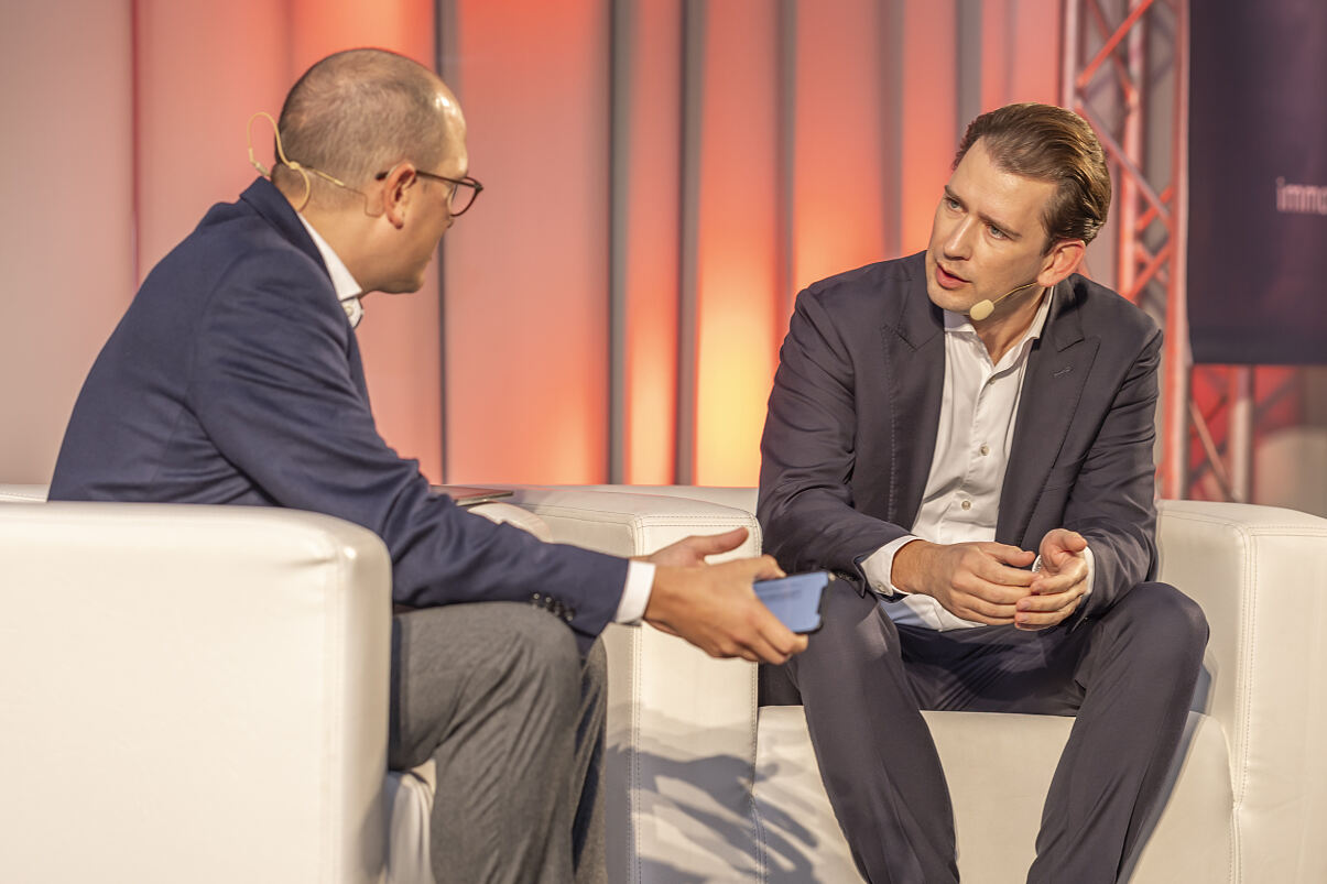 Sebastian Kurz (Auftaktspeaker) und Niko Jilch (Moderator)